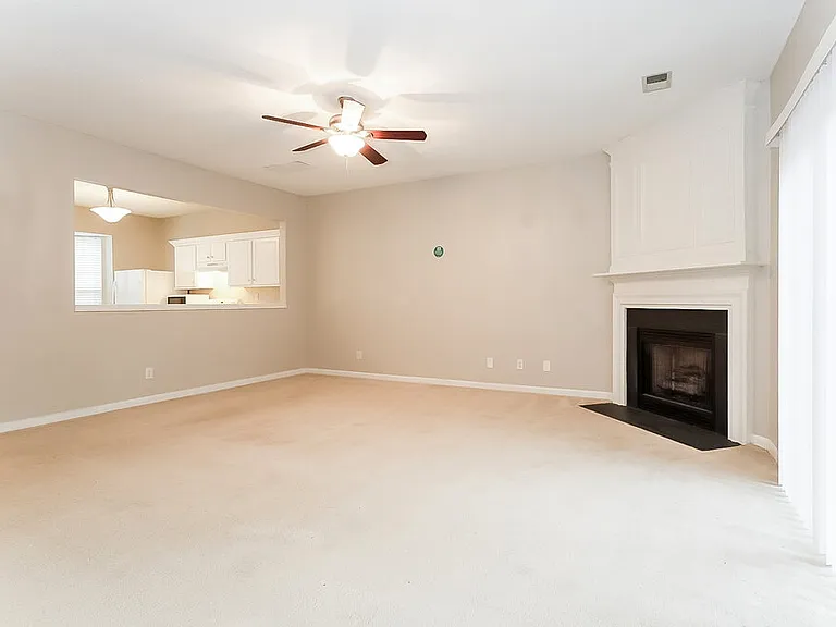 3973 Katherine Way — Photo 6
