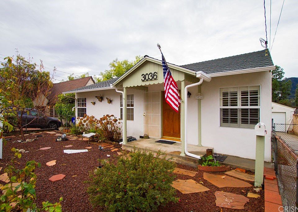 1st image of 3036 Altura Ave