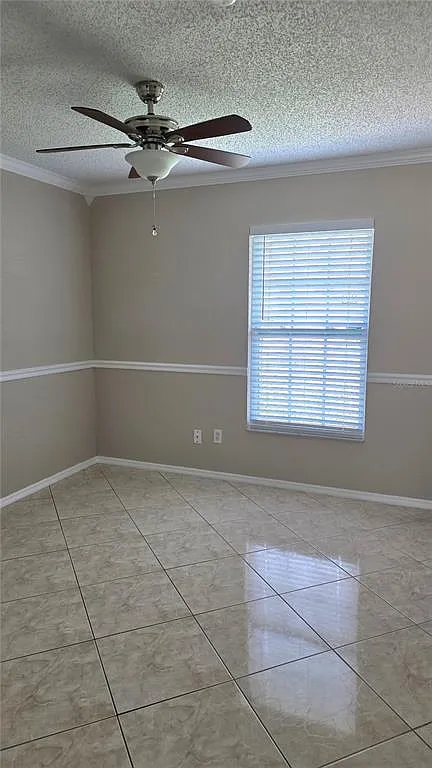 3 bed, 2.0 bath, 1472 sqft, $2,500 — Photo 3
