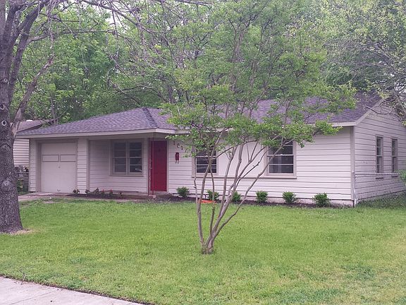 2nd image of 1017 Leyenda Dr