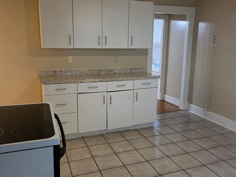 606 Fordham Ave #2 — Photo 4