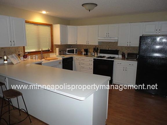 2nd image of 16915 9th Ave N