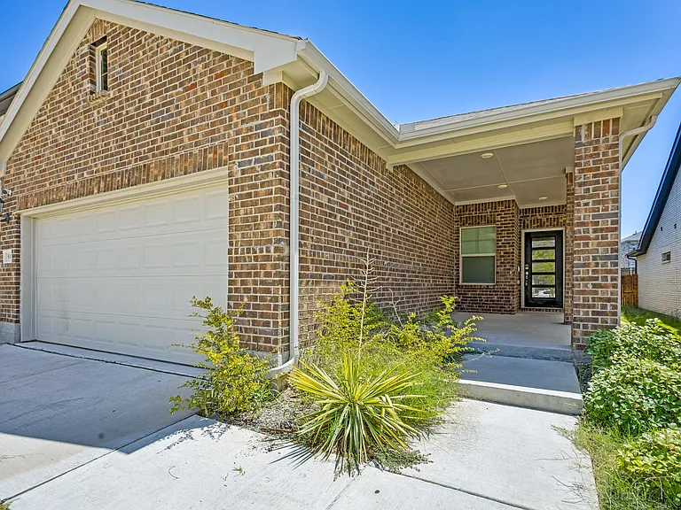 801 McKenna Dr — Photo 18