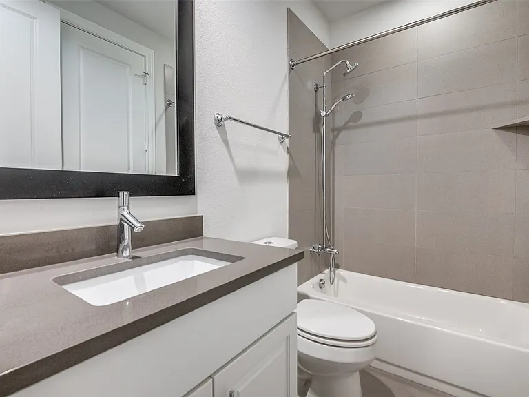 2262 Alterbrook Ln — Photo 17