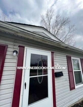 1st image of 3477 Hollyglen Ct