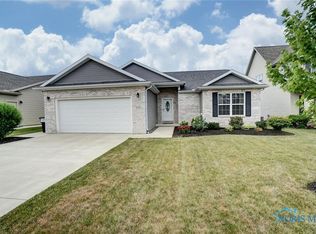 2331 Bluestone Dr, Findlay, OH 45840