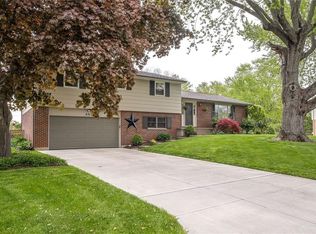 6814 Highfield Dr, Dayton, OH 45415