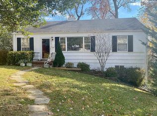 6913 Mount Daniel Dr, Falls Church, VA 22046