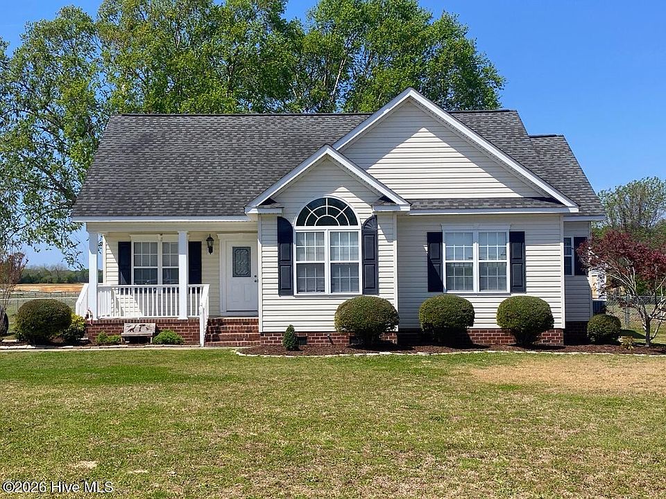 1st image of 105 Willowbrook Drive
