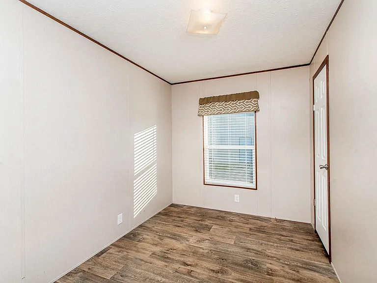 27849 Frindik Ln #8 — Photo 7