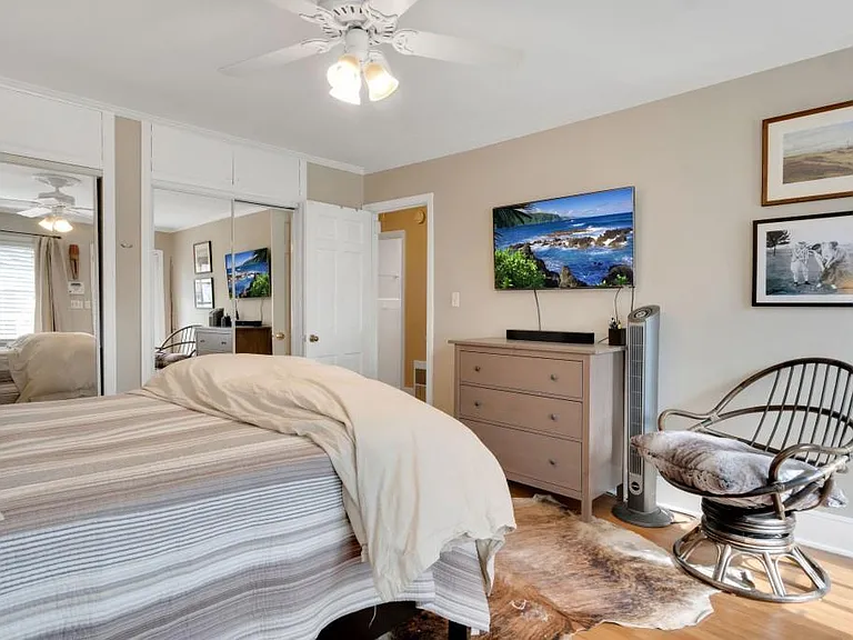 147 Lindbergh Dr NE — Photo 5