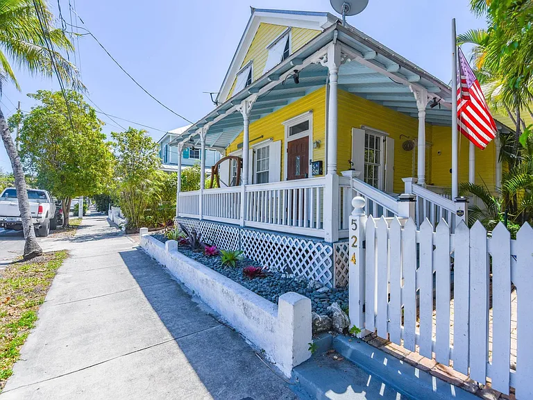 524 White St — Photo 2