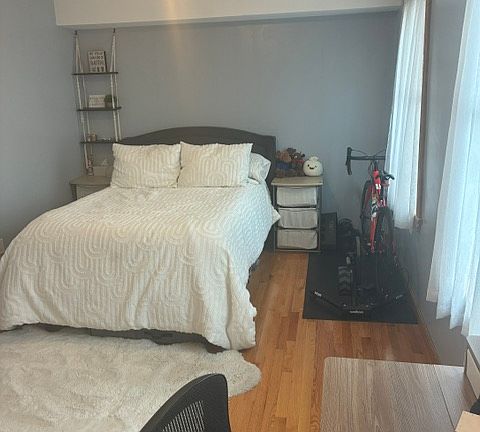 4th image of 119 W 7th St APT 3