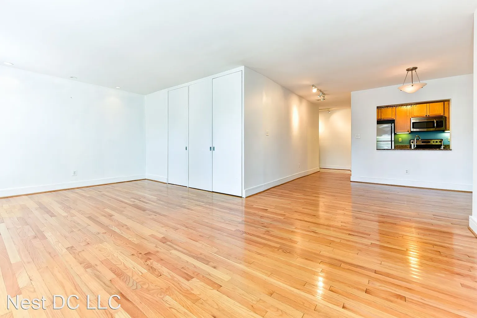 2901 16th St NW APT 304 photo 1