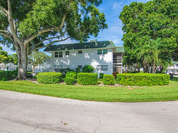 5th image of 2800 Indian River Boulevard #2q