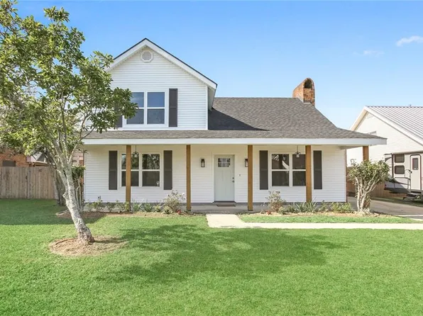 16 Mustang Ln, Saint Rose, LA 70087