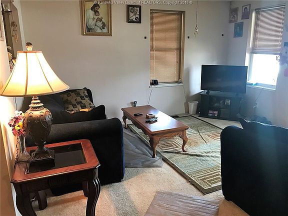4th image of 163 Clay Ln
