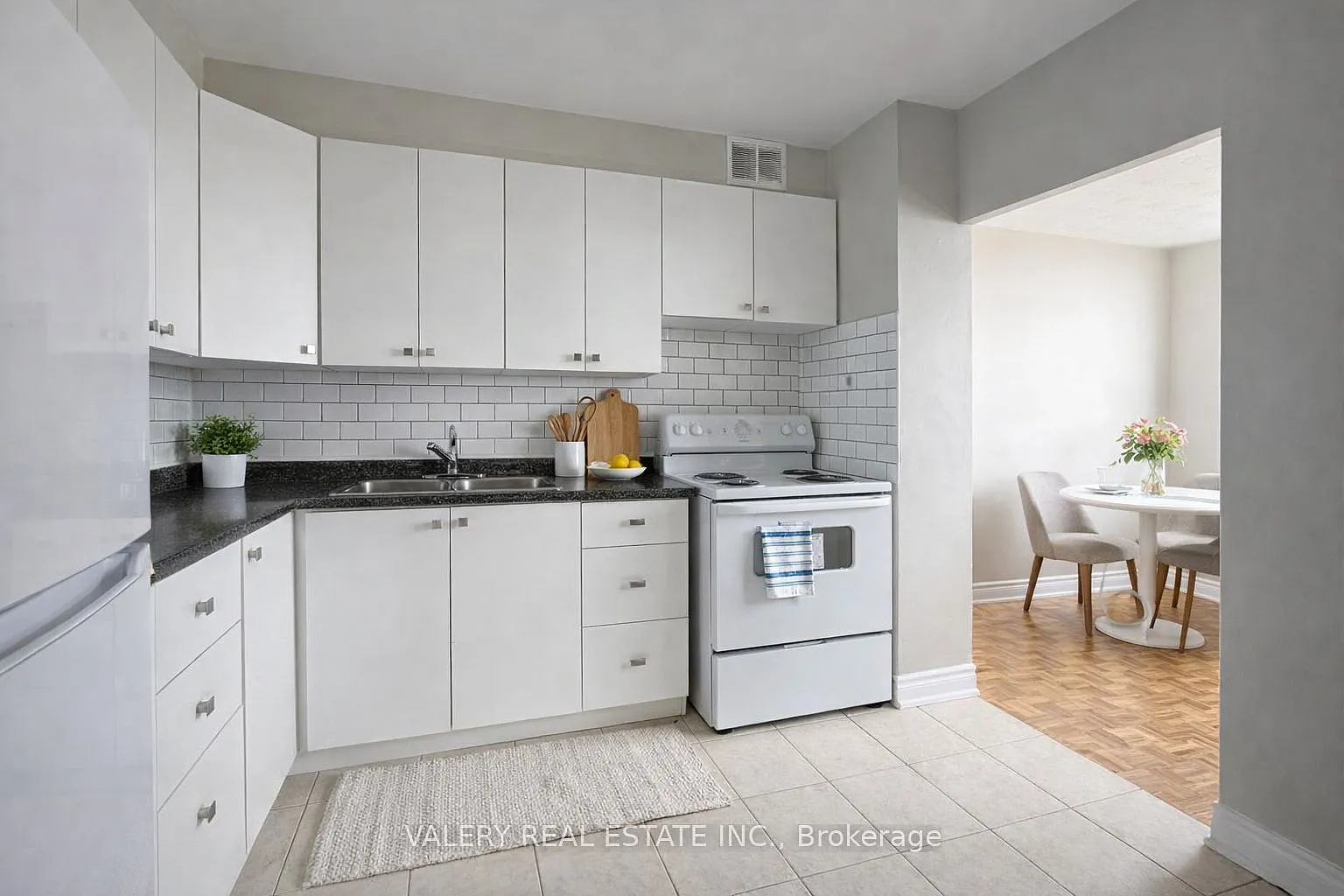 2 bed, $2,195 — Photo 2