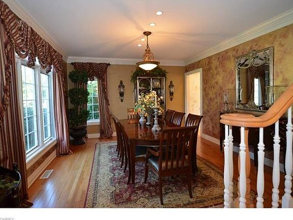 3rd image of 2157 Lands End Ln