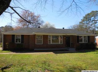 4404 Lakeview Dr NW, Huntsville, AL 35810