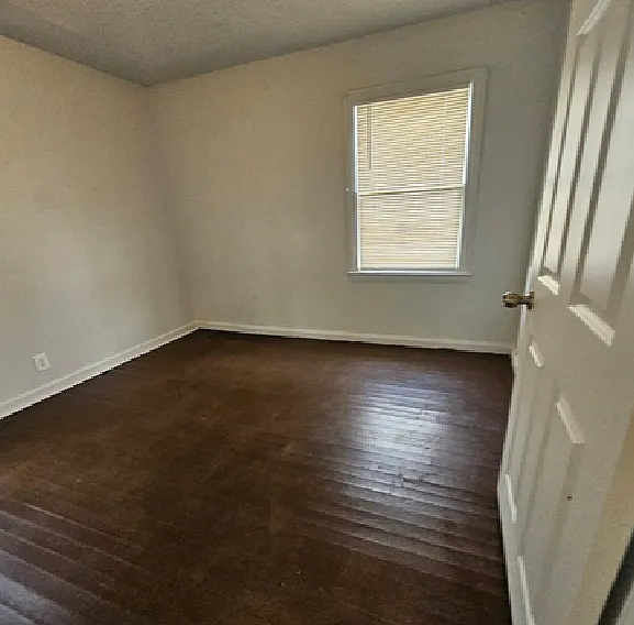 15757 Mark Twain St — Photo 10