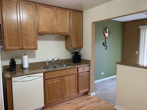 3rd image of 272 Kings Mill Ct Unit C2