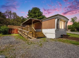 103 Florence Dr, Elizabethtown, PA 17022