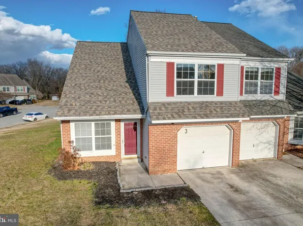 3 Waterfall Dr, Dover, DE 19904