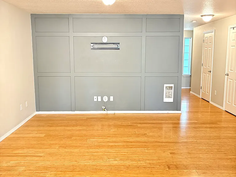 466 Corinne Dr — Photo 10