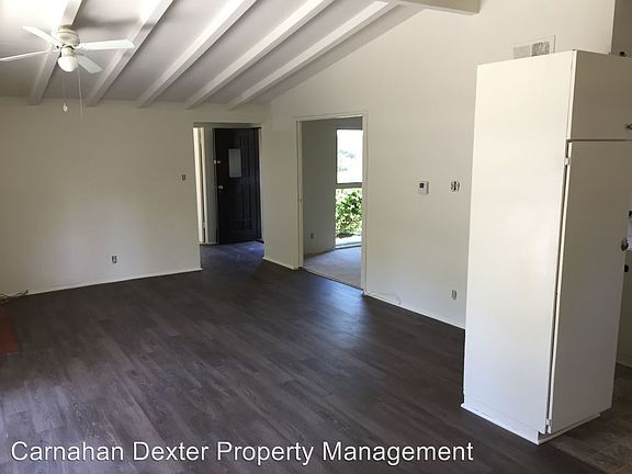 5th image of 20528 Hamlin St