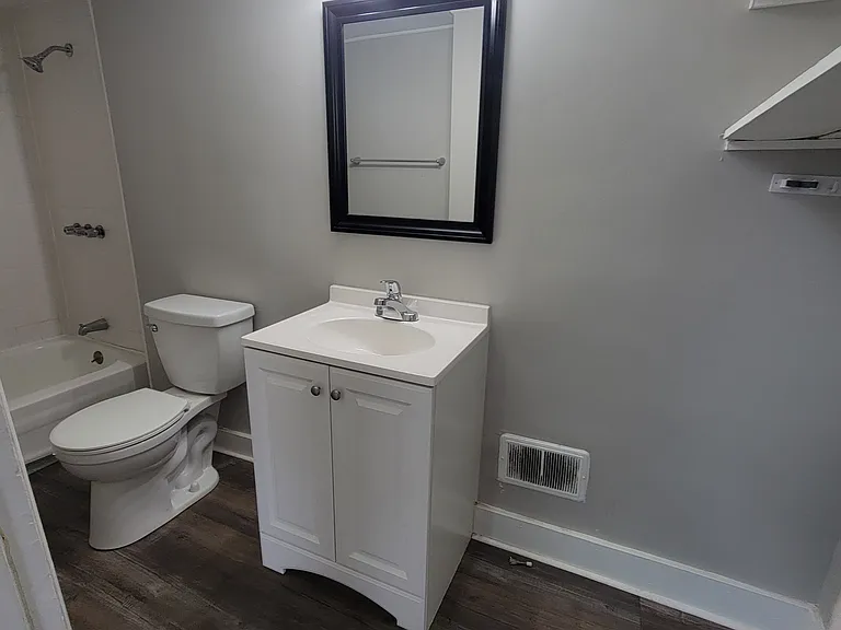 1007 Dana Ave #72 — Photo 4