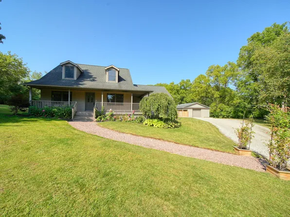 4140 Geneva Hwy, Manitou Beach, MI 49253