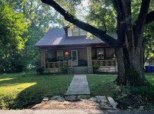 5921 Ballentine St, Shawnee, KS 66203