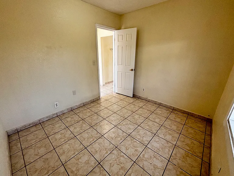 3701 S Belmar Ave — Photo 5