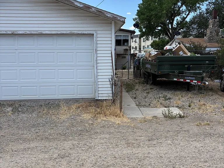 1840 Rood Ave — Photo 2