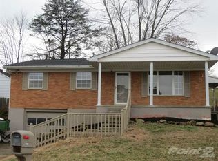 3400 Robin Lynn Dr, Ashland, KY 41102