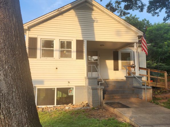 1407 N Ashe Ave #A