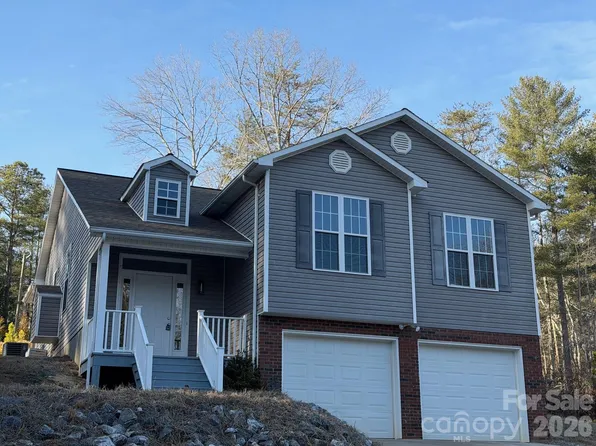 210 S River Glen Dr, Morganton, NC 28655