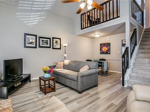 4th image of 3058 Harbinger Ln