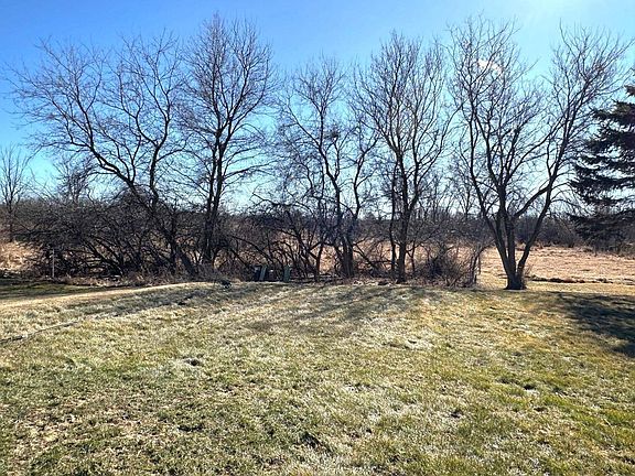 3rd image of 109 Jennifer Lane