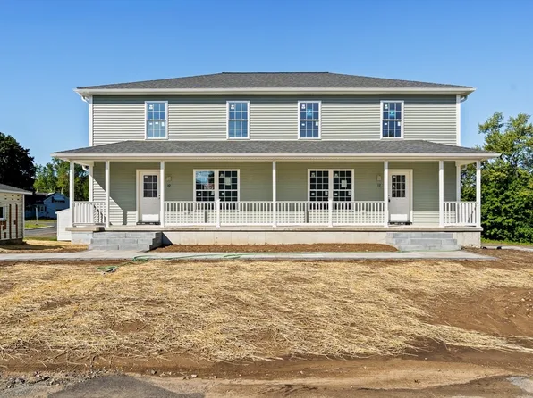 10-10 Glen Cove Pl #A, Easthampton, MA 01027