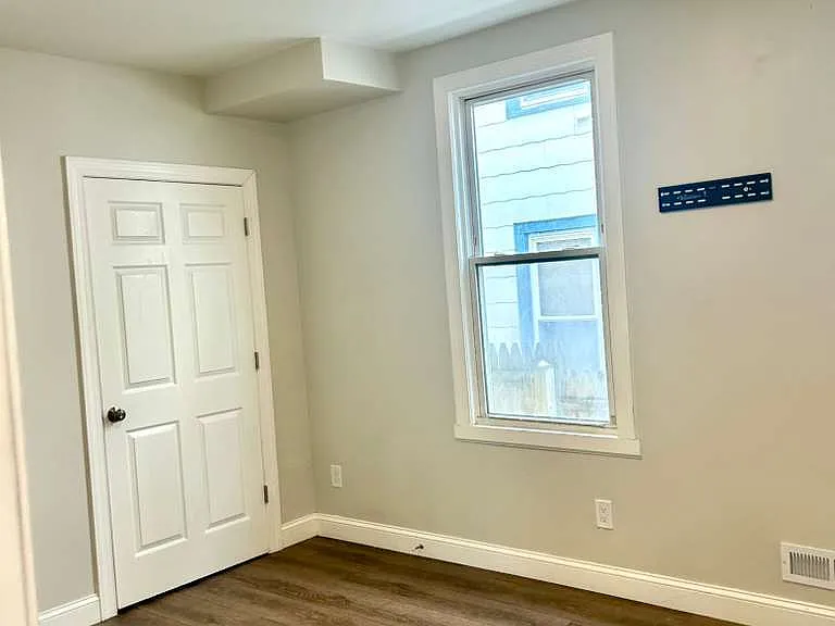 124 Charles St #2 — Photo 9