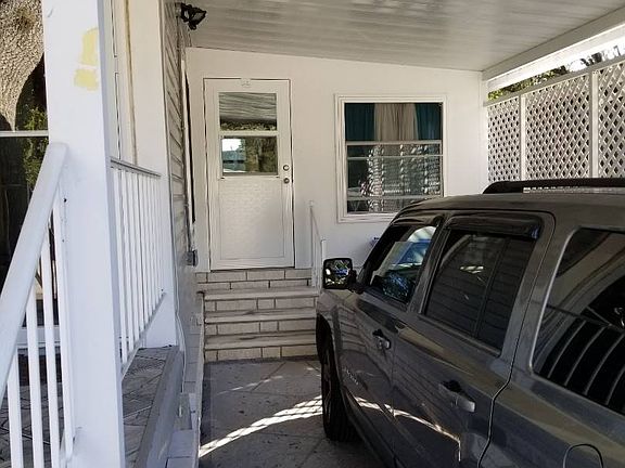 4th image of 10205 Oak Forest Dr