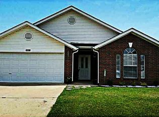 921 Sunflower St, Centerton, AR 72719