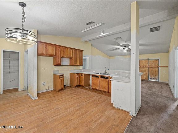 3rd image of 12411 ANARANIA Drive