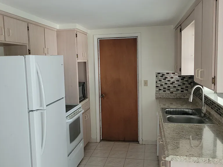 5113 Moog Rd — Photo 17