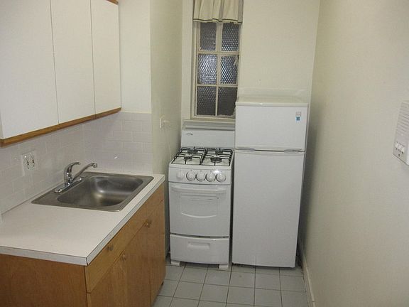 5th image of 355 E 86th St APT 3I