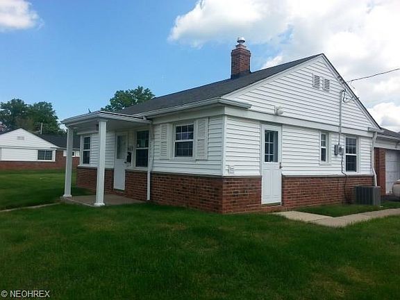 3rd image of 241 E 235th St #133