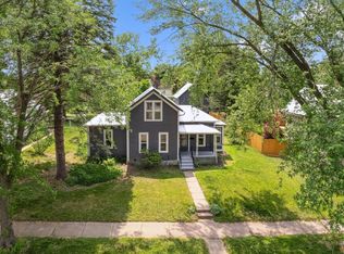 420 4th St, Baraboo, WI 53913