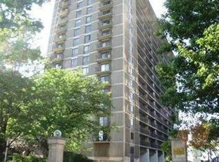 12500 Edgewater Dr APT 204, Lakewood, OH 44107